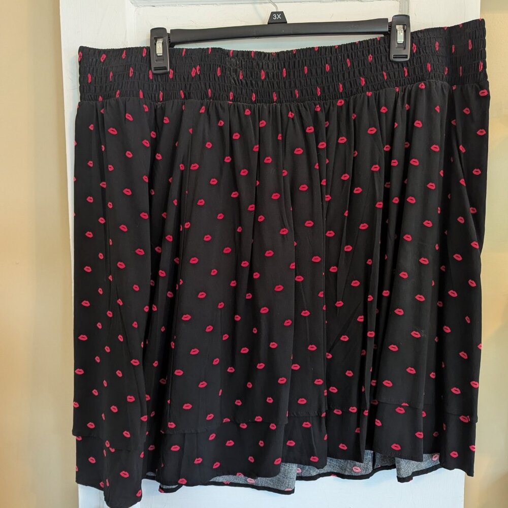 Torrid Red Lips Double Tiered Elastic Waist Summer Skirt - 3X or 22/24W